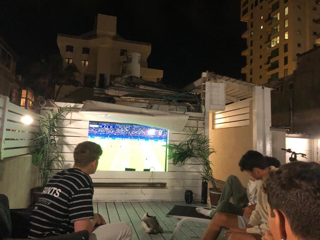 דירת סטודיו יפיפיה על גג ומרפסת שמש ברחוב הירקון Apartment Tel Aviv Bagian luar foto